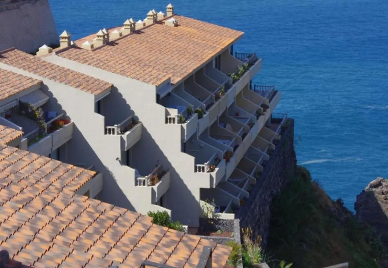 Apartamento Con Piscina Y Vistas Al Mar Sobre Acantilado Los Realejos