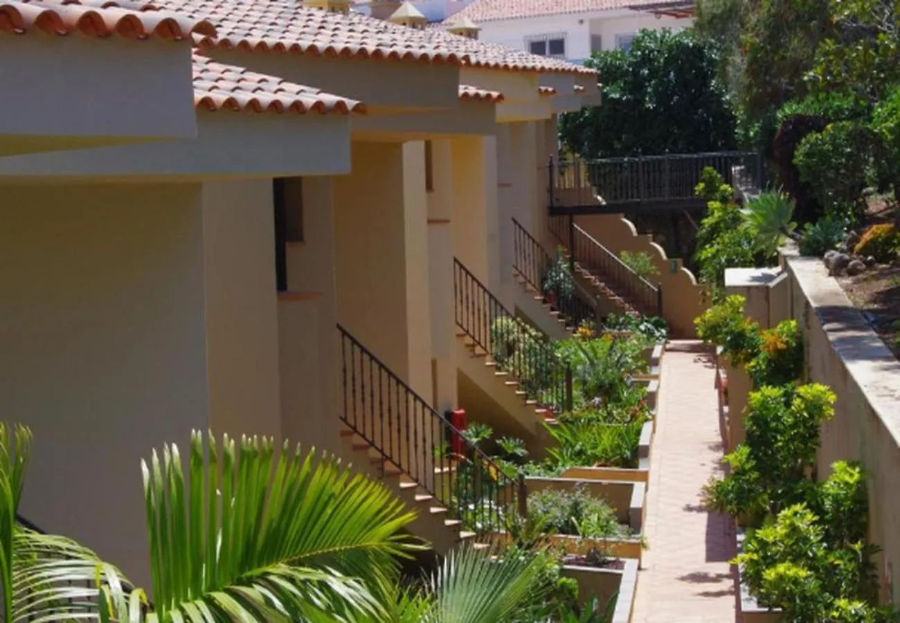 Apartamento Con Piscina Y Vistas Al Mar Sobre Acantilado Los Realejos 0*,
