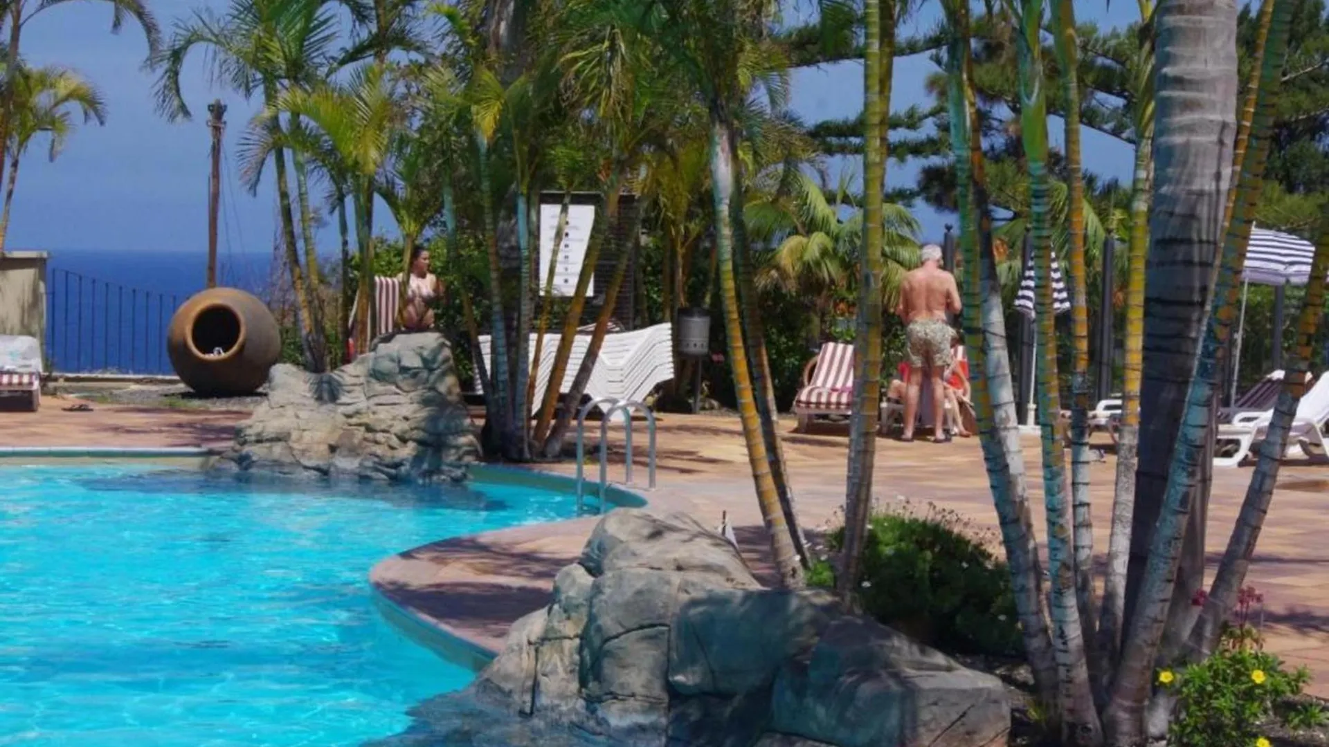 Apartamento Con Piscina Y Vistas Al Mar Sobre Acantilado Los Realejos