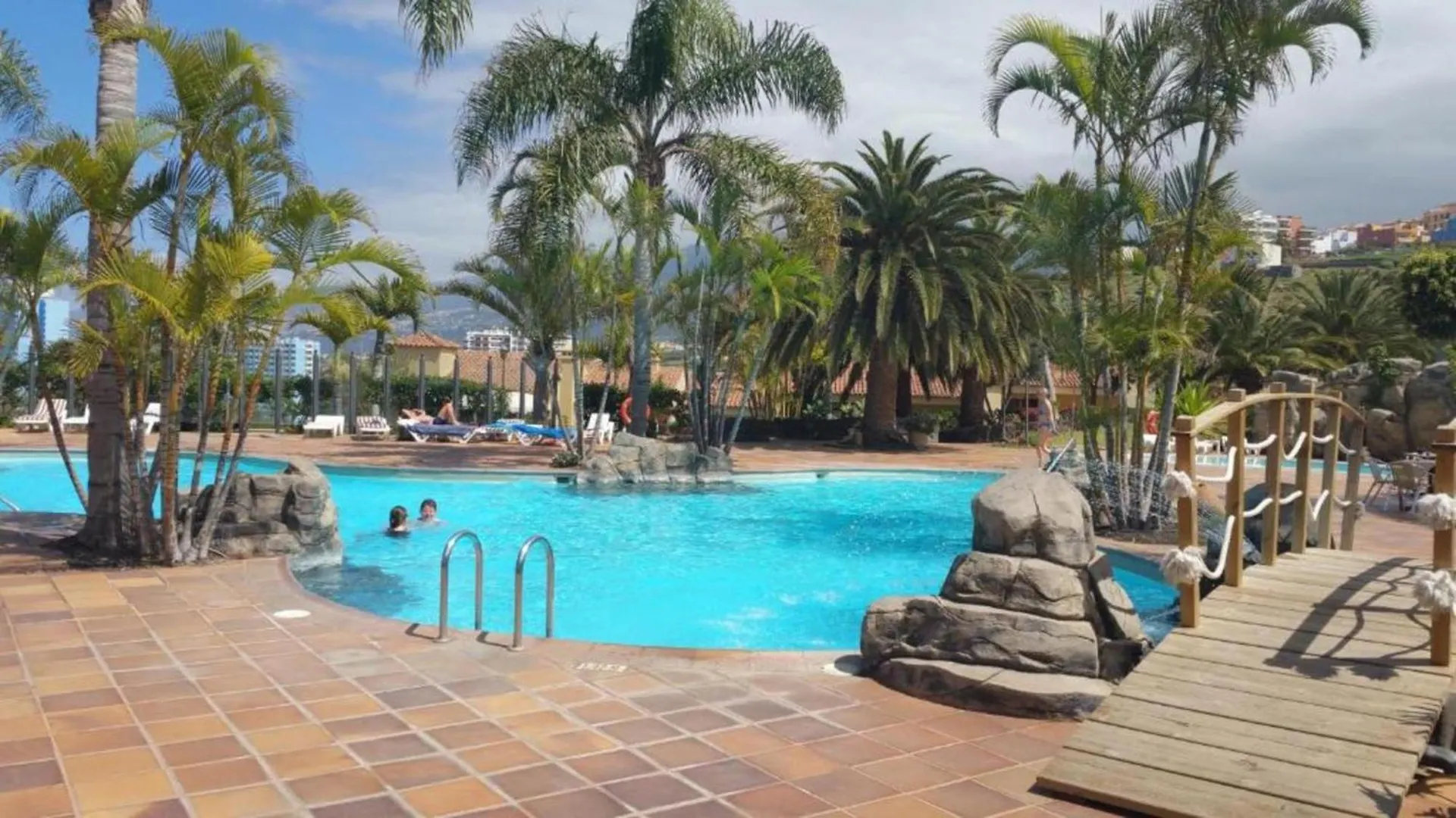 Apartamento Con Piscina Y Vistas Al Mar Sobre Acantilado Los Realejos